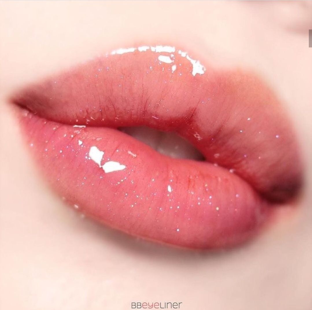picture Lips Reference Photo Glossy glossy lips glossy schimmernde