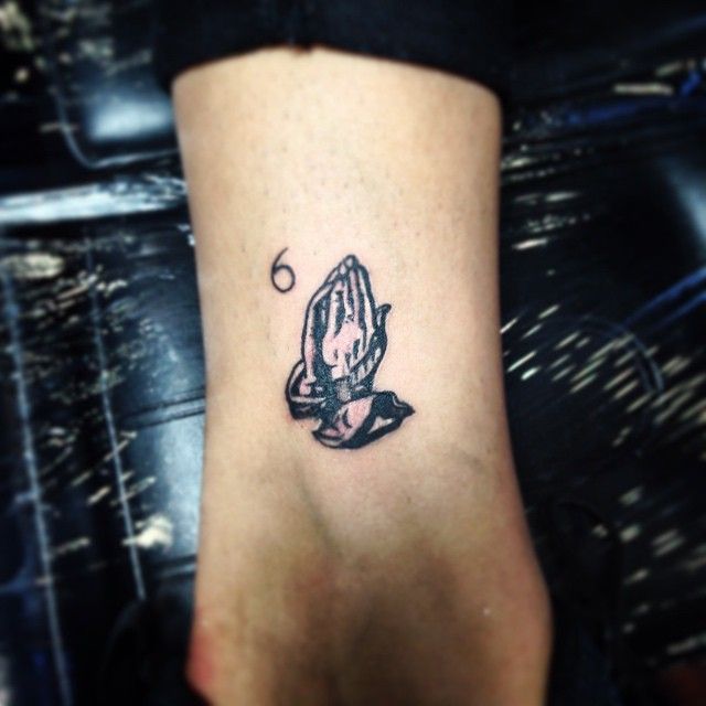 pic Ovo Drake Tattoos people with drake tattoos explain their